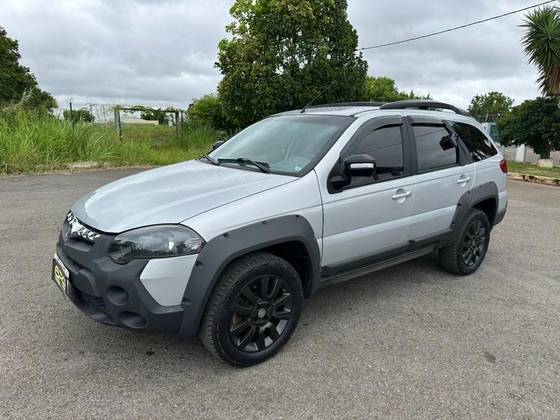 FIAT PALIO 1.8 MPI ADVENTURE WEEKEND 16V FLEX 4P AUTOMATIZADO